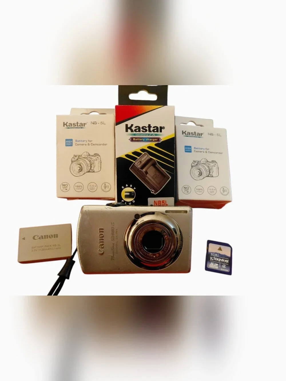 Canon PowerShot SD880 IS 10MP Digital Camera w/Battery, Charger, ETC LCD Spot